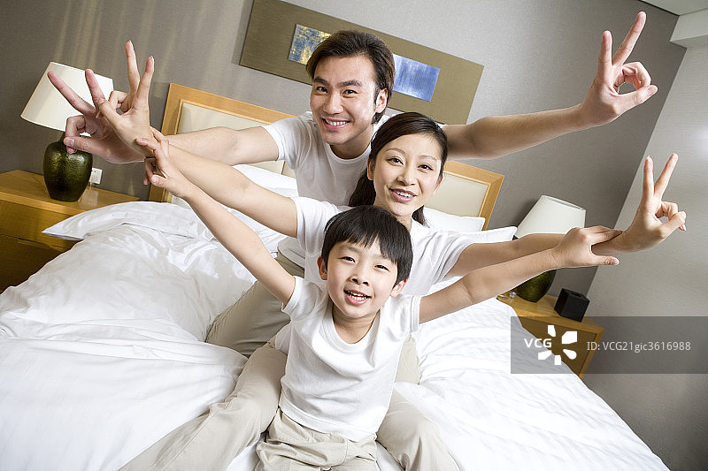 快乐一家三口图片素材