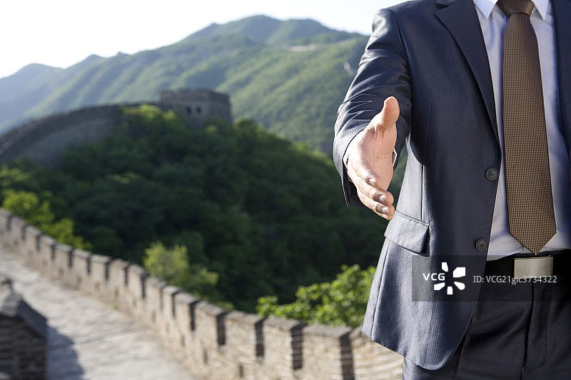 商务男士握手特写图片素材