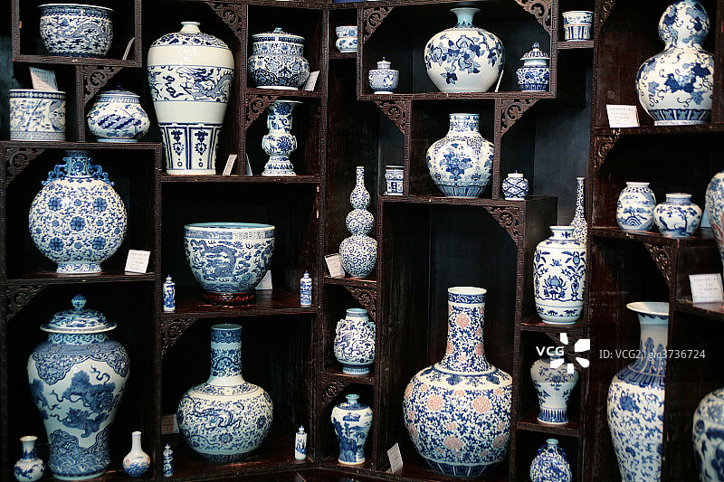 古董瓷器图片素材