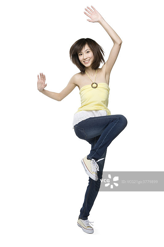 年轻女孩跳跃图片素材
