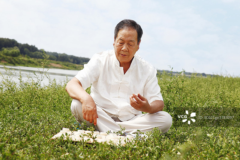 东方人物家庭生活图片素材