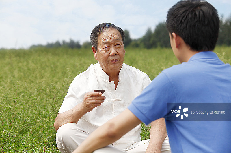 东方人物家庭生活图片素材