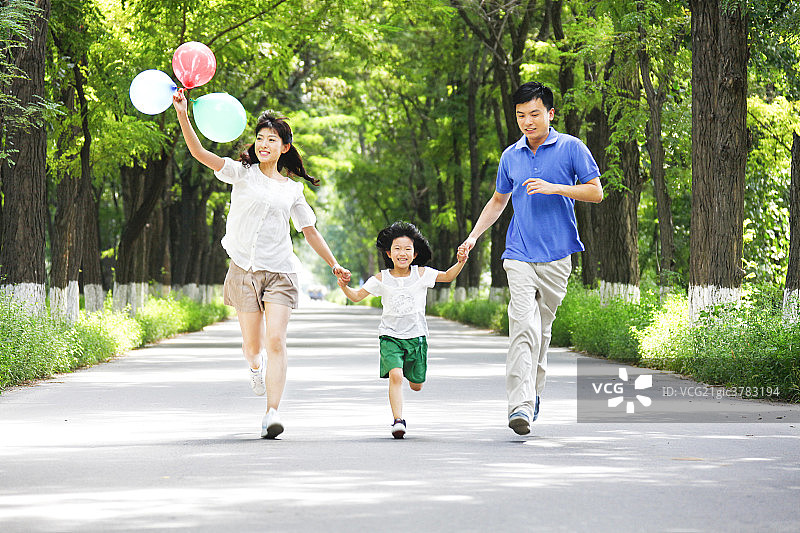 东方人物家庭生活图片素材