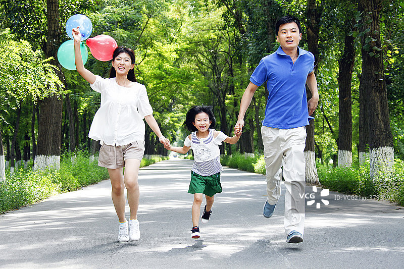东方人物家庭生活图片素材