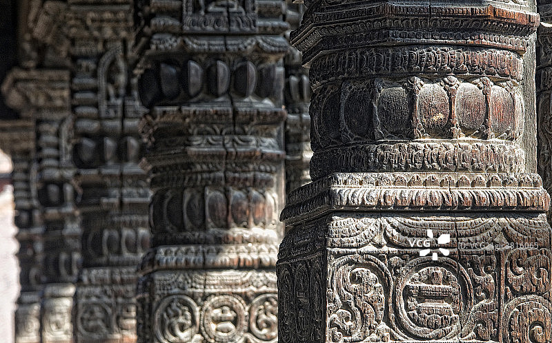 加德满都 帕坦 毗斯瓦纳特神庙的廊柱图片素材