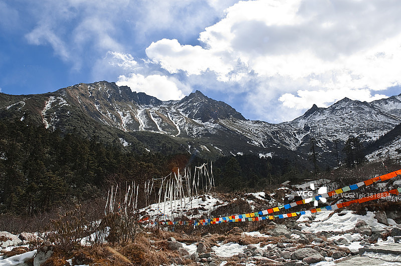 贡嘎山图片素材