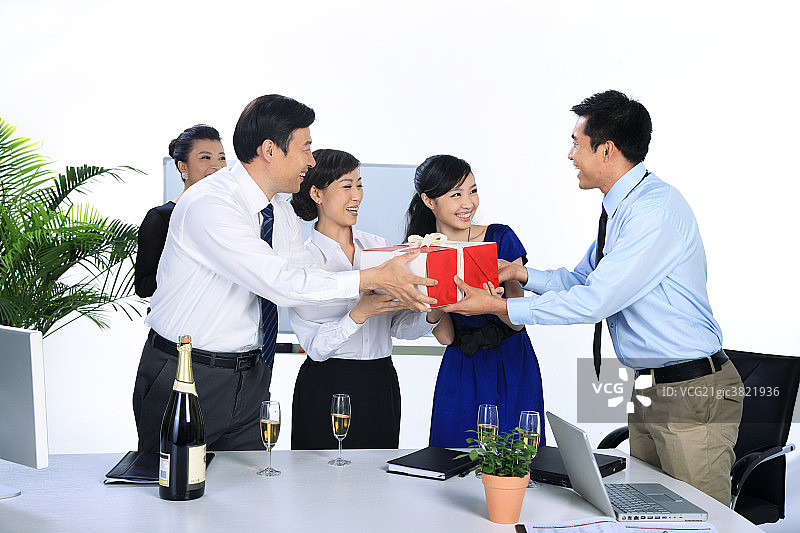 东方人商务庆祝图片素材