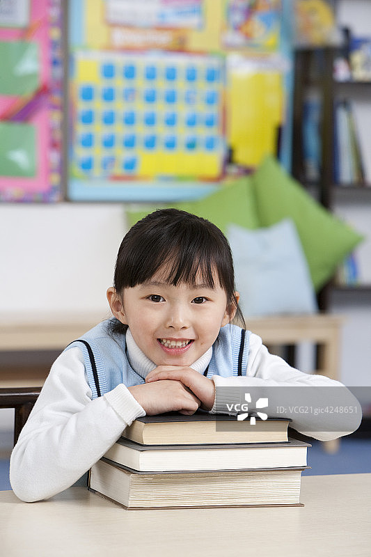小学生和图书图片素材