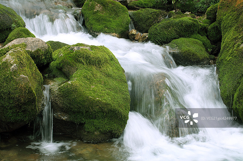 陕西秦岭河水图片素材