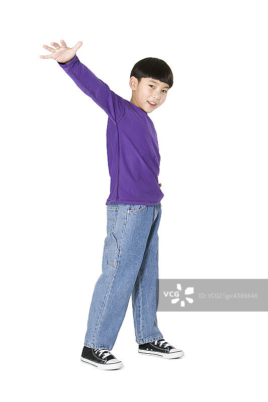 小男孩全身像图片素材