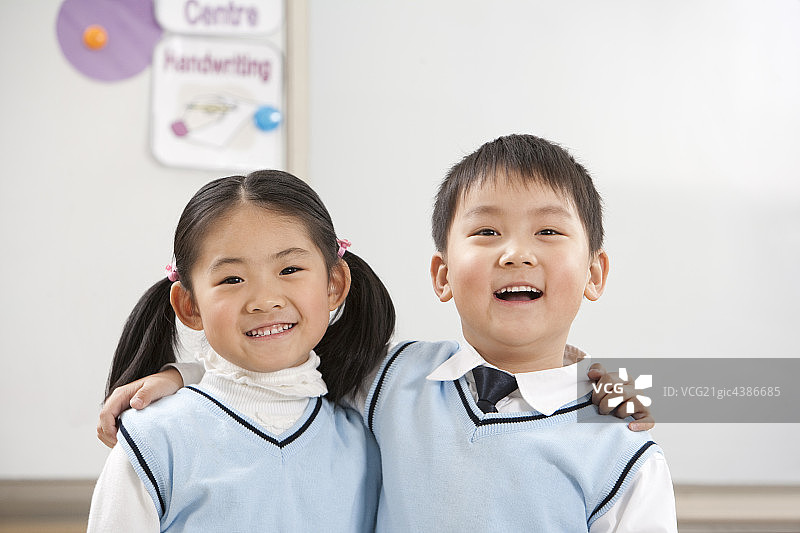 小学生肖像图片素材
