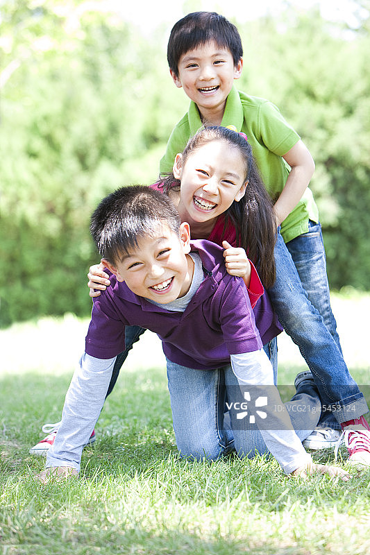 快乐的儿童图片素材