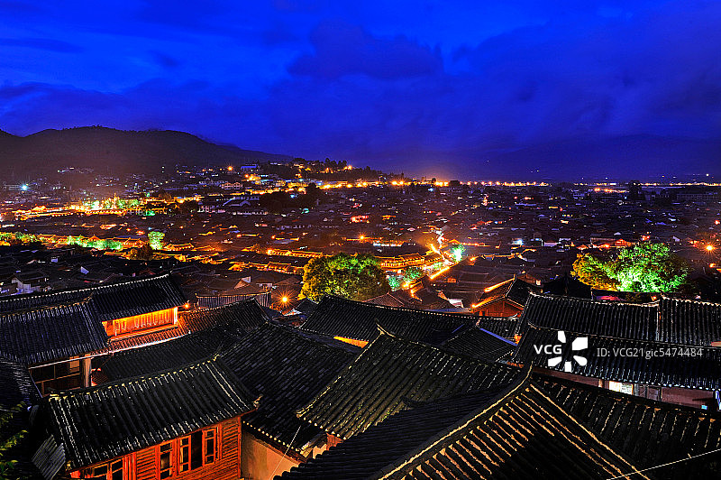 云南丽江夜景图片素材