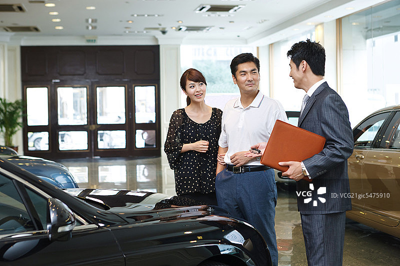 东方人奢华汽车生活图片素材