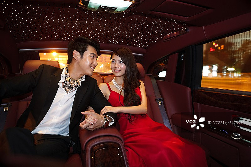 东方人奢华汽车生活图片素材