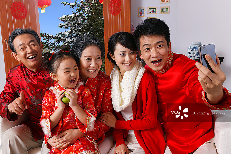 东方家庭过年图片素材