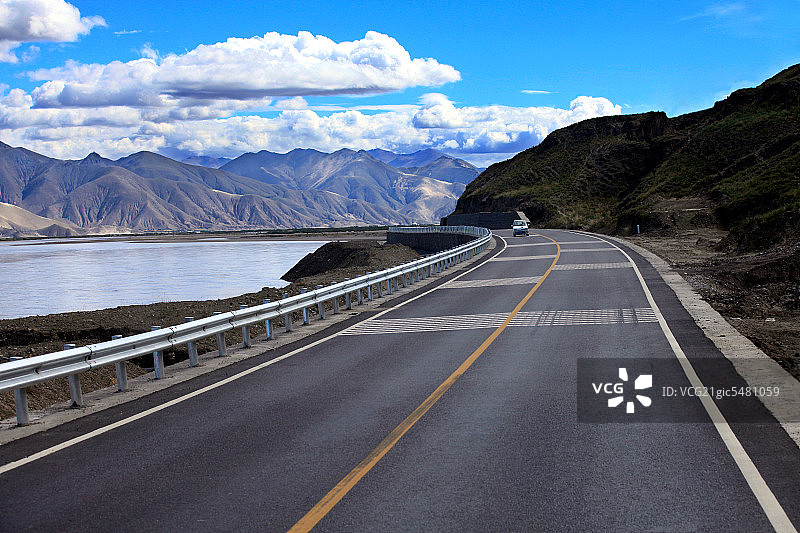青藏公路图片素材