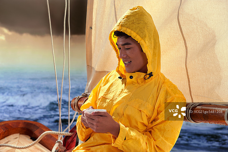 东方人航海出行图片素材