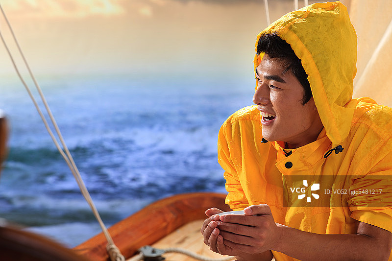 东方人航海出行图片素材