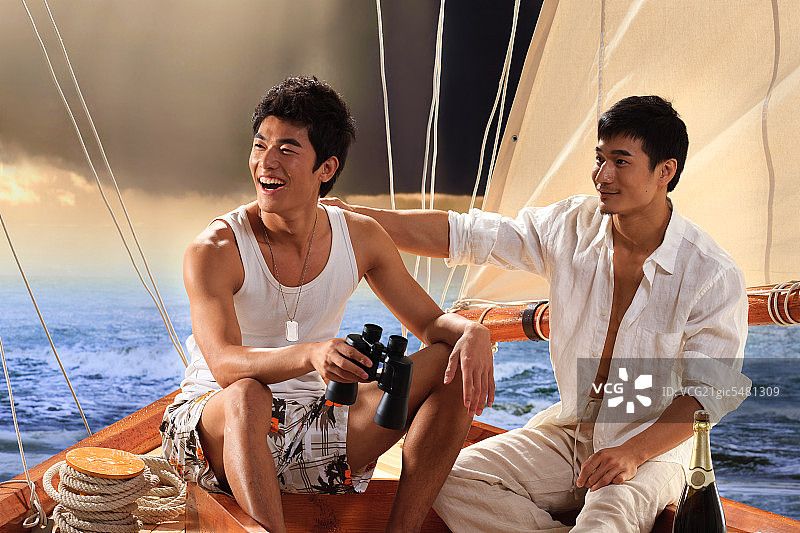 东方人航海出行图片素材