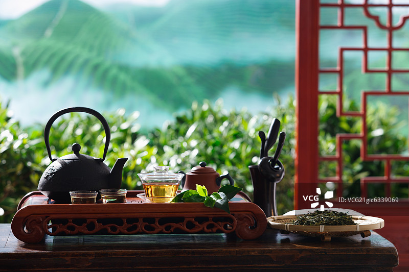 茶园里的茶舍及茶具图片素材