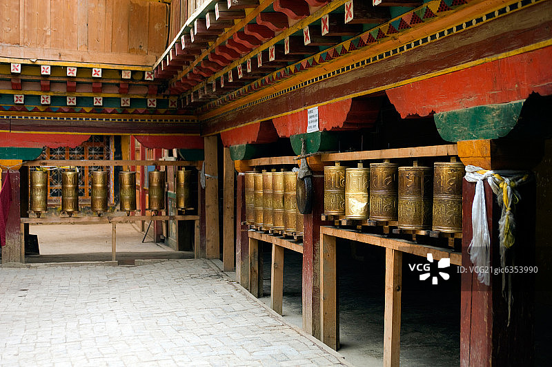 云南迪庆香格里拉宗教建筑图片素材