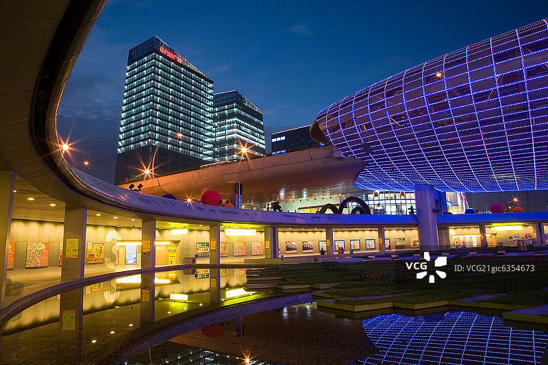 上海城市建筑夜景图片素材