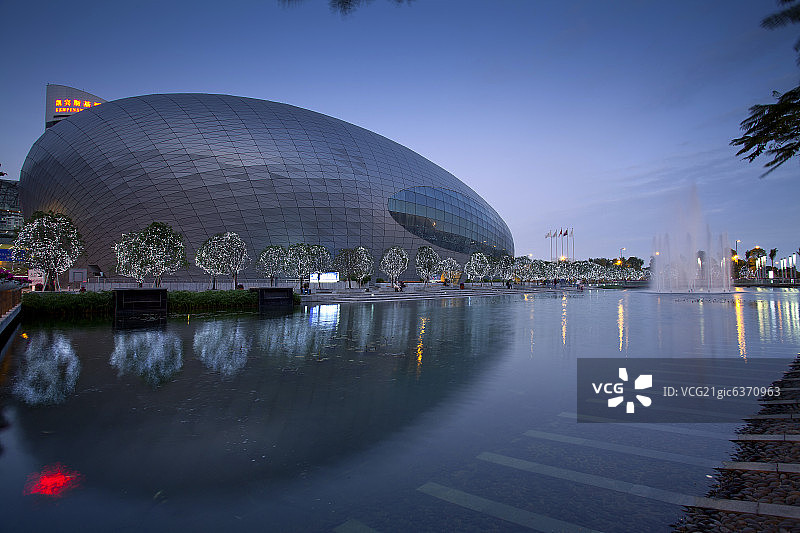 深圳南山中心区海岸城保利剧院图片素材