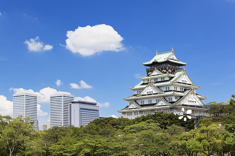 大阪城与大阪商务园，日本本州大阪市图片素材