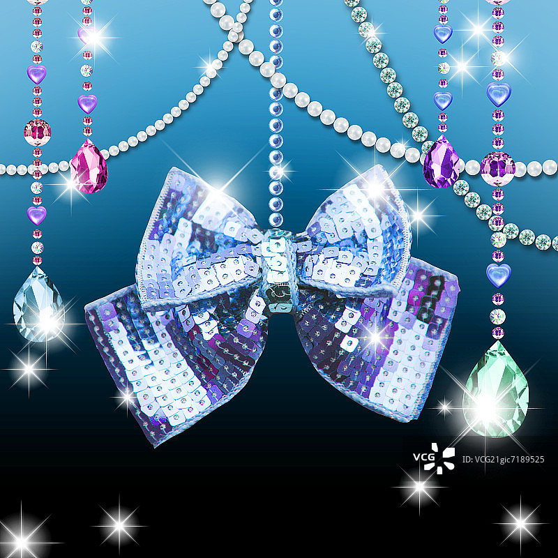 珠宝串、亮片蝴蝶结和珍珠项链制成的圣诞装饰品图片素材