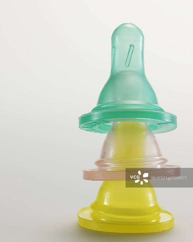 婴儿奶嘴堆叠图片素材