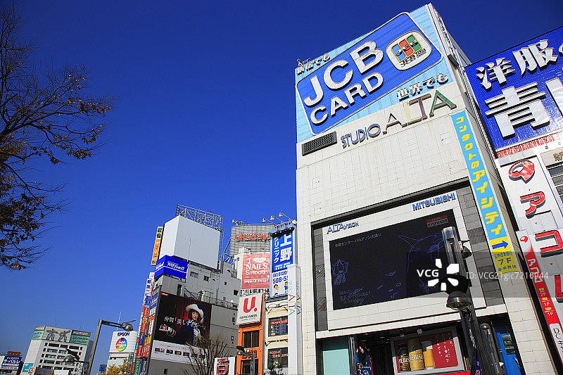 日本东京新宿站东入口图片素材