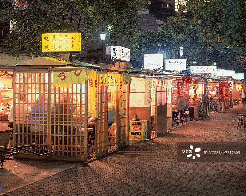 日本九州福冈县中洲的美食摊位图片素材