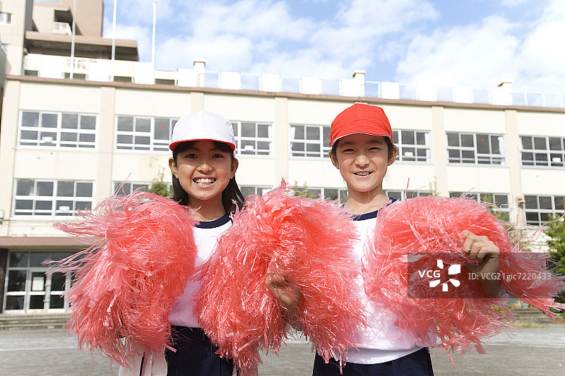 运动会上的啦啦队员图片素材