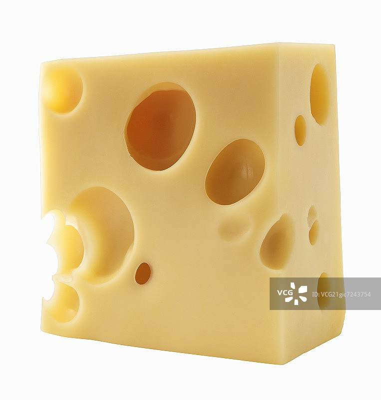 一块埃门塔尔奶酪图片素材