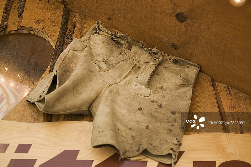 慕尼黑啤酒节上的皮短裤装饰图片素材