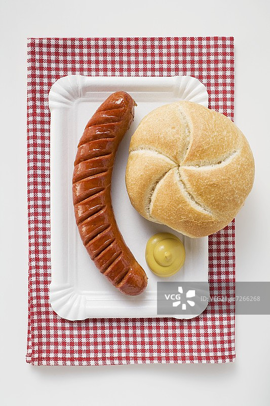 香肠配芥末和面包卷图片素材