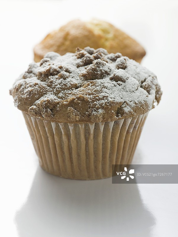 糖粉坚果玛芬与柠檬玛芬图片素材