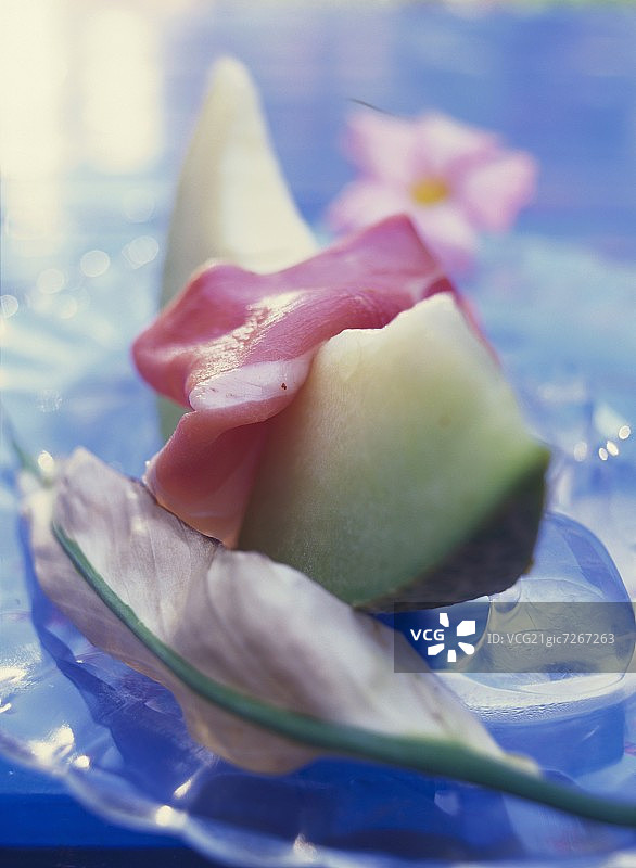 哈密瓜配塞拉诺火腿图片素材
