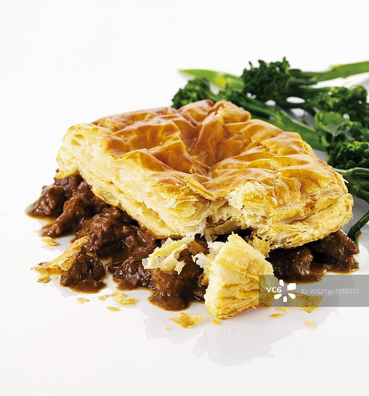 牛排啤酒派图片素材