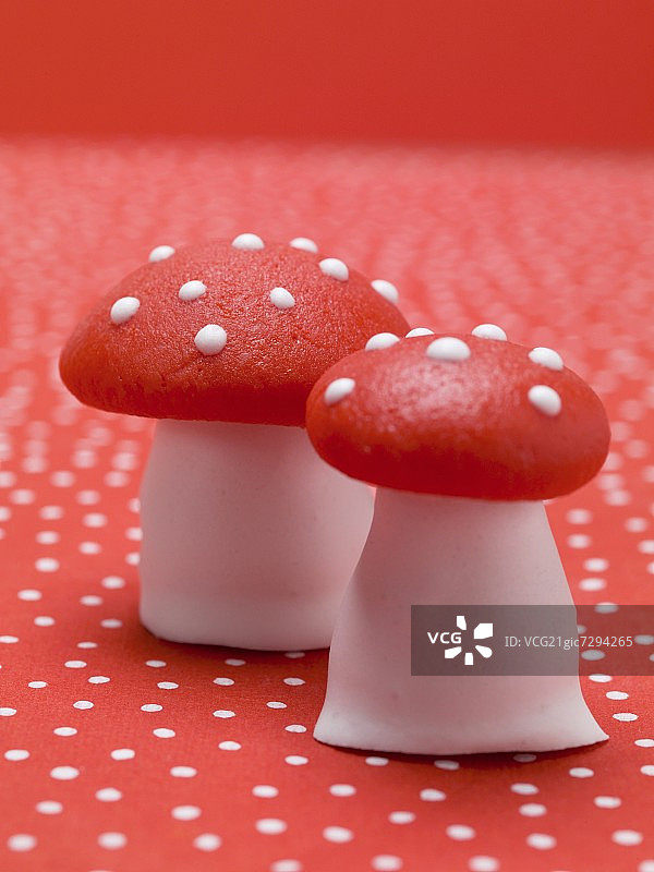 杏仁膏毒蝇伞蘑菇图片素材