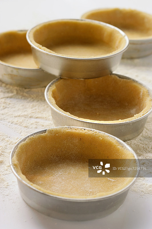 挞壳中的酥皮糕点图片素材