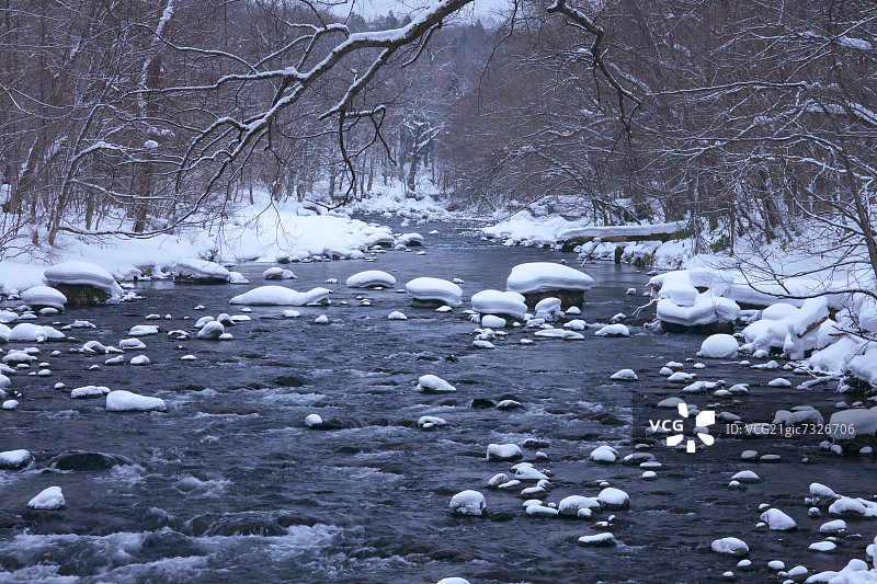 青森县奥入濑山涧溪流图片素材