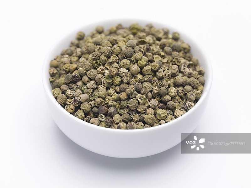 未研磨的青胡椒粒图片素材