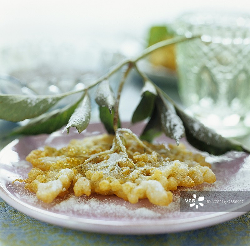 接骨木花油炸饼图片素材