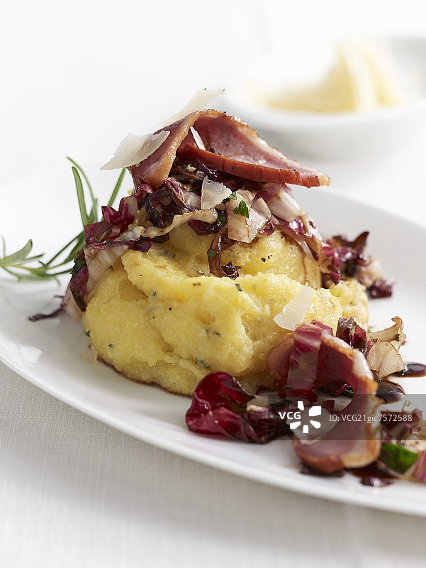 菊苣玉米粥烟熏鸭胸图片素材