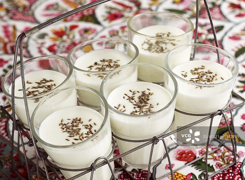 几杯拉西（印度酸奶饮品）图片素材