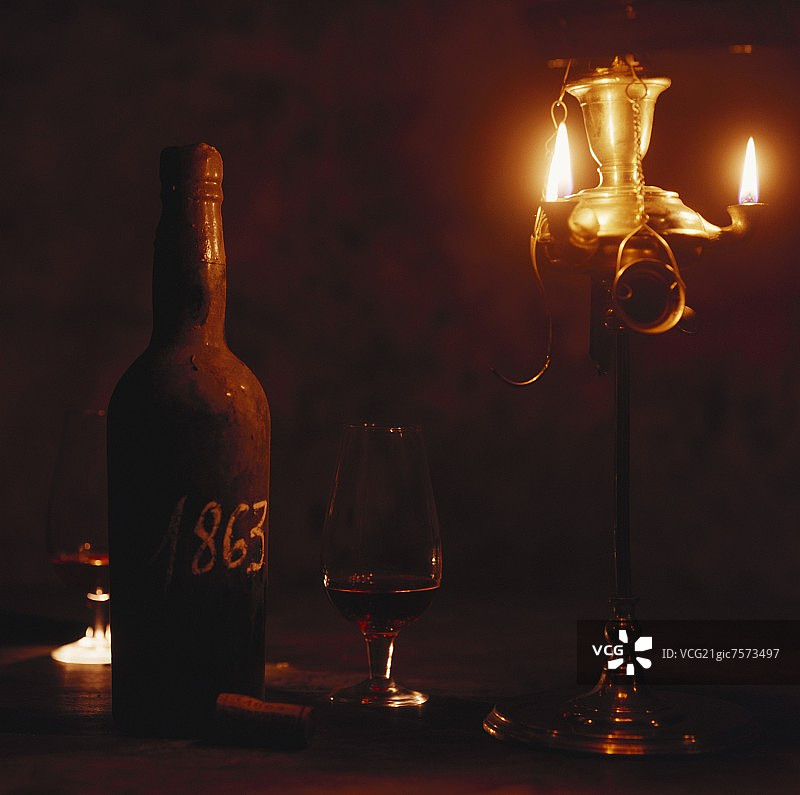 1863年费雷拉波特酒图片素材