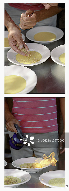 在焦糖布丁上撒糖并焦糖化图片素材