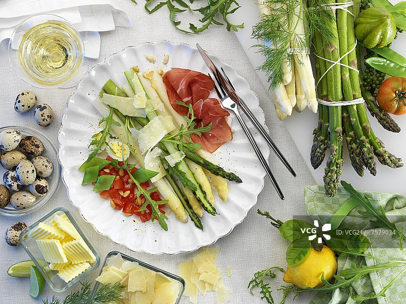 烟熏火腿鹌鹑蛋芦笋图片素材